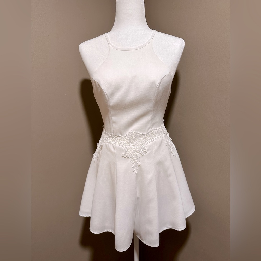 Selfie Leslie Crocheted Romper